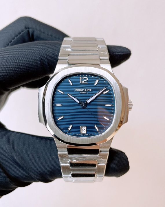 Patek Philippe Nautilus Series 7118/1A-001 Watch