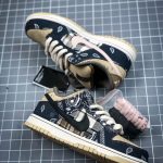 Shoe
